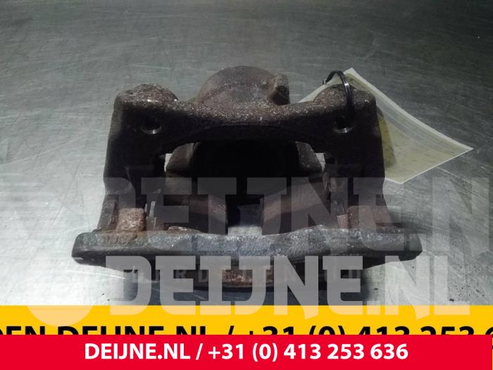 Renault Clio Remklauw (Tang) links-voor O53047