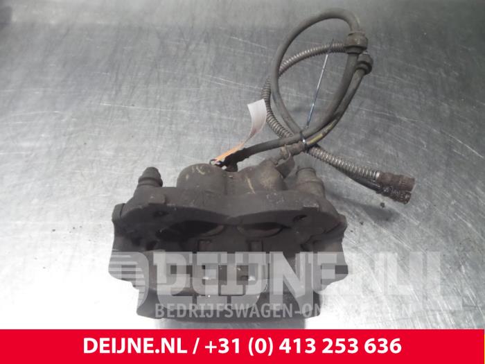 Opel Movano Bremszange rechts vorne O53203