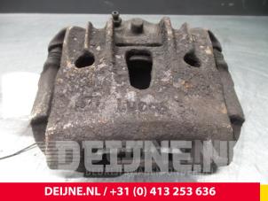 Volkswagen Transporter Remklauw (Tang) rechts-voor O53259 foto 3