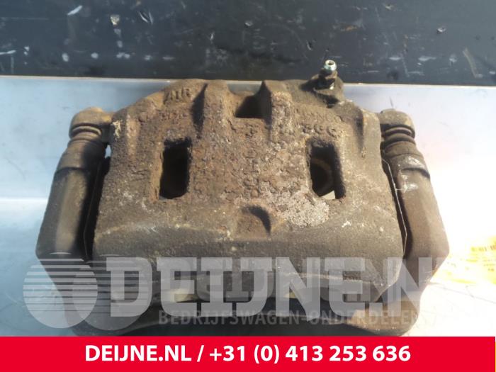 Hyundai H200 Front brake calliper, right O53342