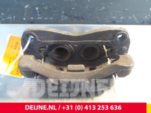Hyundai H200 Bremszange rechts vorne O53342 foto 3