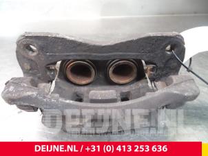 Hyundai H200 Bremszange rechts vorne O53344 foto 3