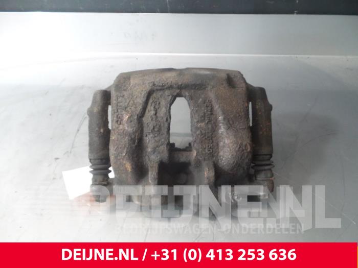 Nissan Primastar Bremszange rechts vorne O53364