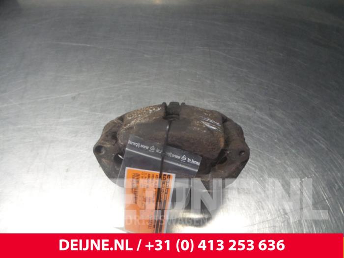 Renault Kangoo Remklauw (Tang) rechts-voor O53463