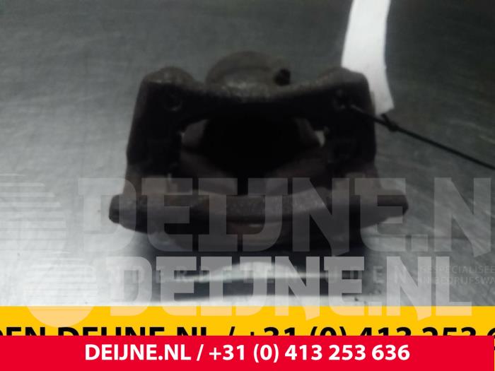 Renault Clio Remklauw (Tang) rechts-voor O53488