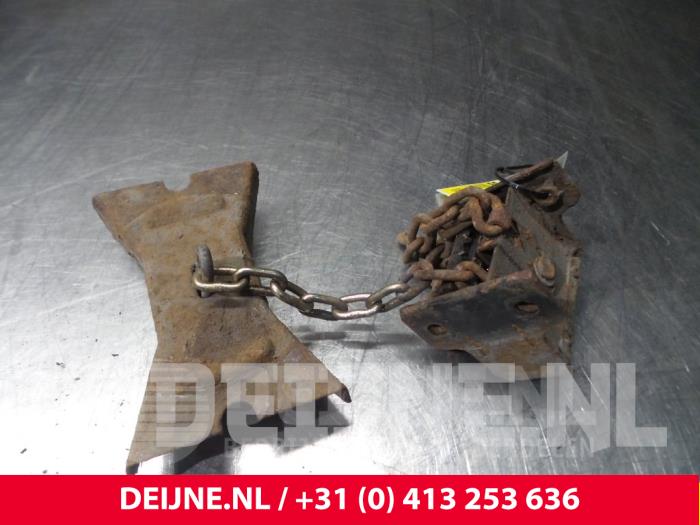 Mitsubishi Canter Spare wheel lift mechanism O53695