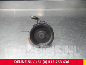 Gebruikte Pomp Servo Ford Transit 2.4 TDdi 16V 300M Prijs € 90,75 Inclusief btw aangeboden door van Deijne Onderdelen Uden B.V.