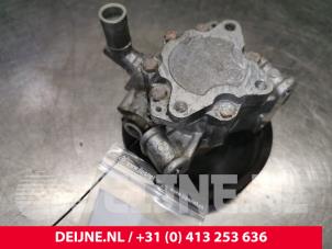 Gebruikte Pomp Servo Mercedes Vito (638.0) 2.2 CDI 108 16V Prijs € 72,60 Inclusief btw aangeboden door van Deijne Onderdelen Uden B.V.