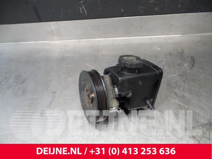 Gebruikte Pomp Servo Mercedes Vito (639.6) 2.2 109 CDI 16V Prijs € 90,75 Inclusief btw aangeboden door van Deijne Onderdelen Uden B.V.