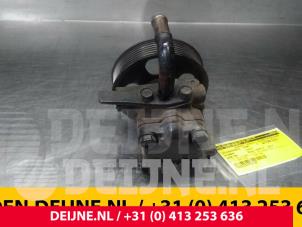 Hyundai H200 Lenkkraftverstärker Pumpe O54325 foto 2