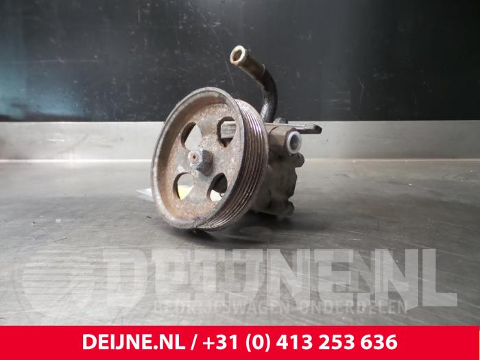 Hyundai H200 Power steering pump O54327
