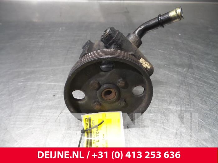 Gebruikte Pomp Servo Peugeot Boxer (230L) 2.5D 270C 12V Prijs € 72,60 Inclusief btw aangeboden door van Deijne Onderdelen Uden B.V.