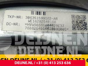Volkswagen Crafter Left airbag (steering wheel) O54900 photo 4