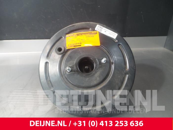 Gebruikte Rembol Nissan Primastar 2.5 dCi 150 16V Prijs € 42,35 Inclusief btw aangeboden door van Deijne Onderdelen Uden B.V.