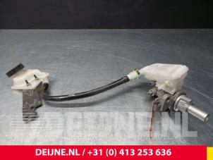 Ford Transit Courier Master cylinder O55660 photo 2