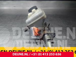 Mercedes Vito Hoofdremcilinder O55685 foto 2