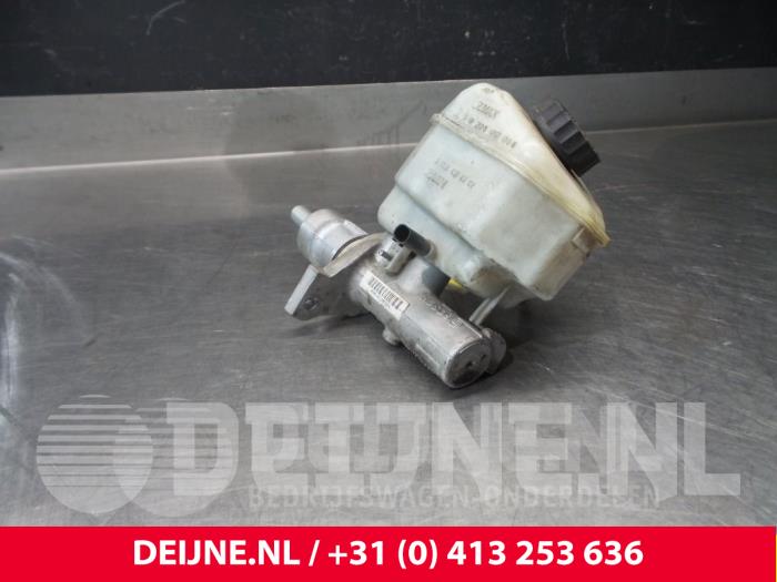 Mercedes Sprinter Master cylinder O55718