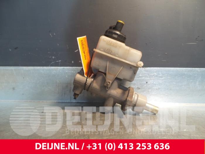 Opel Movano Hauptbremszylinder O55731