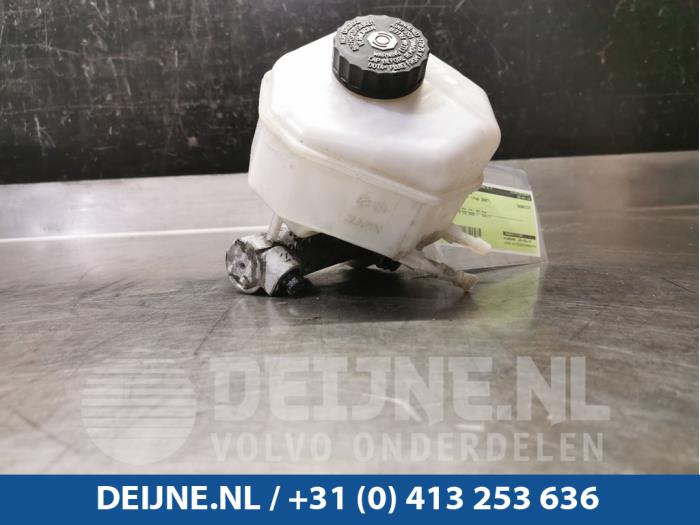 Gebruikte Hoofdremcilinder Volkswagen Crafter 2.5 TDI 30/32/35/46/50 Prijs € 48,40 Inclusief btw aangeboden door van Deijne Onderdelen Uden B.V.
