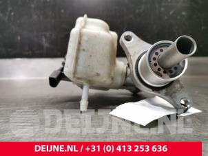 Volkswagen Caddy Master cylinder O55783 photo 3
