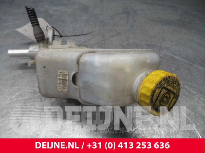 Gebruikte Hoofdremcilinder Fiat Fiorino (225) 1.3 JTD 16V Multijet Prijs € 36,30 Inclusief btw aangeboden door van Deijne Onderdelen Uden B.V.
