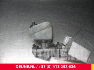 Renault Kangoo Master cylinder O55889 photo 2