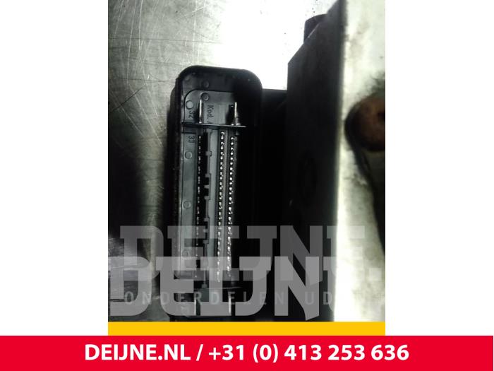 Gebruikte ABS Pomp Ford Transit Connect 1.8 Tddi Prijs € 60,50 Inclusief btw aangeboden door van Deijne Onderdelen Uden B.V.