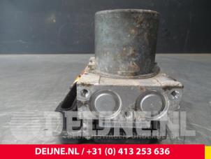 Gebruikte ABS Pomp Ford Transit 2.2 TDCi 16V Prijs € 36,30 Inclusief btw aangeboden door van Deijne Onderdelen Uden B.V.