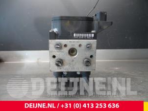 Mercedes Vaneo ABS Pumpe O56083 foto 3