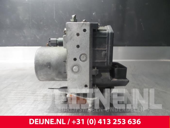 Mercedes Vito ABS Pumpe O56112