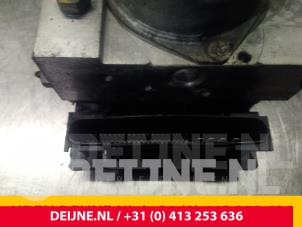 Mercedes Sprinter ABS Pumpe O56160 foto 3