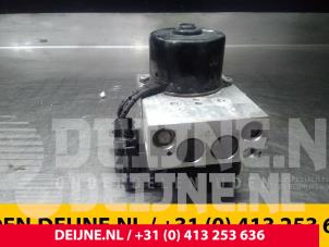 Opel Movano ABS Pumpe O56199 foto 3