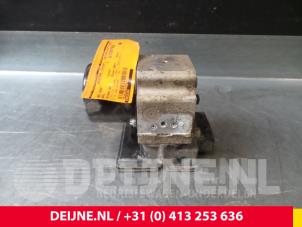 Opel Movano ABS Pomp O56201 foto 2