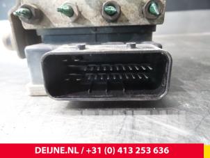 Opel Movano ABS Pumpe O56202 foto 3