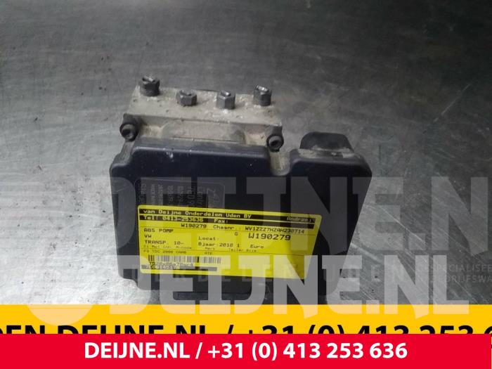 Volkswagen Transporter ABS pump O56305