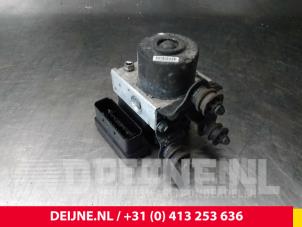 Volkswagen Caddy ABS Pumpe O56345 foto 2