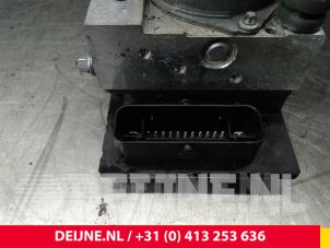 Fiat Ducato ABS Pumpe O56438 foto 3