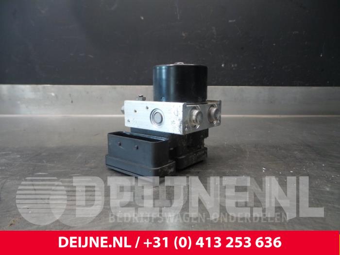 Gebruikte ABS Pomp Fiat Doblo Cargo (223) 1.9 JTD Multijet Prijs € 121,00 Inclusief btw aangeboden door van Deijne Onderdelen Uden B.V.