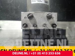Hyundai H300 ABS Pumpe O56478 foto 2
