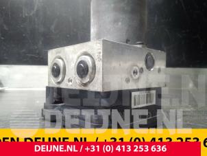 Hyundai H300 ABS Pumpe O56478 foto 3