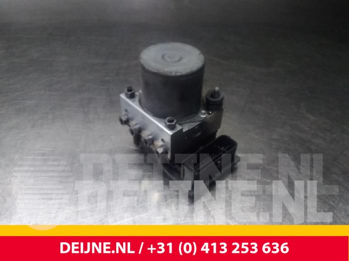 Peugeot Expert ABS Pomp O56606