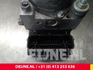Peugeot Expert ABS Pumpe O56607 foto 3