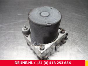 Peugeot Expert ABS pump O56608 photo 2