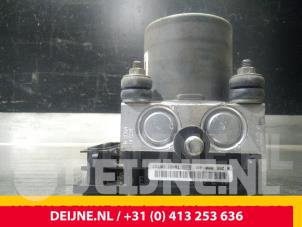 Peugeot Boxer ABS Pumpe O56630 foto 4
