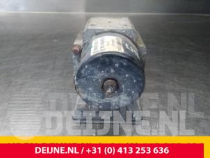 Renault Trafic ABS Pomp O56660 foto 4