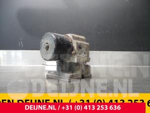 Gebruikte ABS Pomp Renault Trafic New (FL) 1.9 dCi 100 16V Prijs € 121,00 Inclusief btw aangeboden door van Deijne Onderdelen Uden B.V.