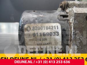 Renault Trafic ABS Pomp O56662 foto 3