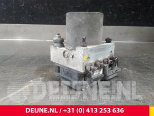 Renault Trafic ABS Pumpe O56668 foto 2