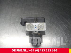 Toyota Hiace ABS Pumpe O56768 foto 2
