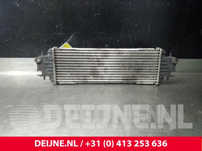 Gebruikte Intercooler Opel Vivaro 1.9 DTI 16V Prijs € 18,15 Inclusief btw aangeboden door van Deijne Onderdelen Uden B.V.